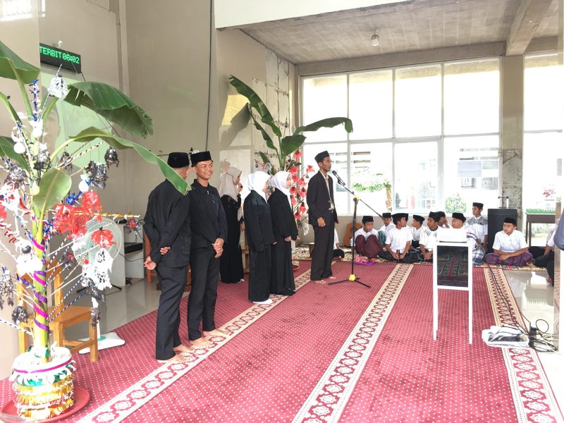 Suasana Maulid Nabi Muhammad SAW di esantren Matahari turut menggelar peringatan Maulid Nabi Muhammad SAW 1447 Hijriah atau tahun 2025 Masehi.
